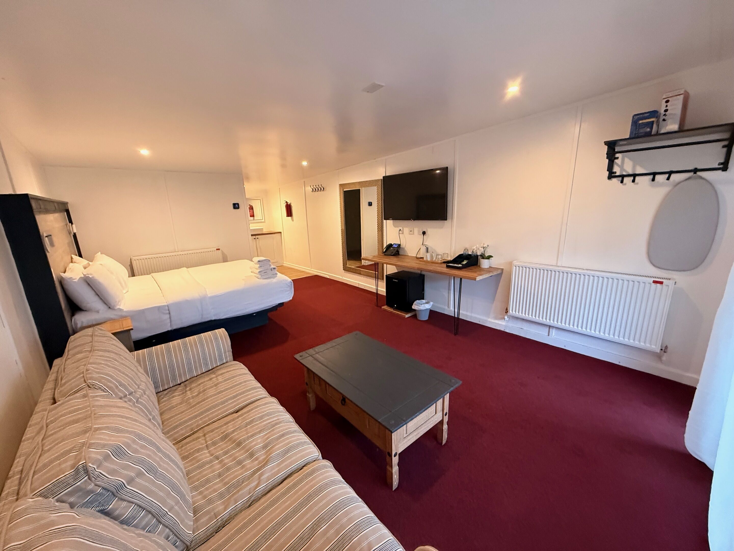 Egyptian cotton sheets, premium bedding, pillow-top beds, minibar