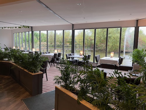 The Waterfront Lodges