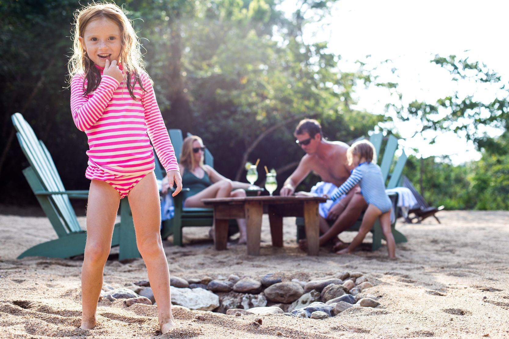 Praia particular, espreguiçadeiras, passeios de caiaque 