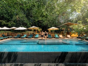Outdoor pool, sun loungers