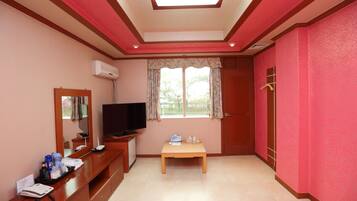 Deluxe Room (Korean style_Ondol) | Blackout drapes, soundproofing, free WiFi