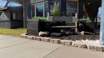 Façana frontal de l'allotjament