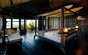 8 bedrooms, WiFi, bed sheets