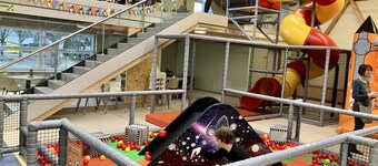 Grande casa in Svezia nel parco vacanze Mirow