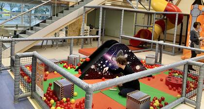 Grande maison suédoise dans le parc de vacances Mirow