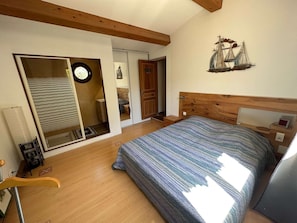 3 chambres, fer et planche Ă repasser, Wi-Fi gratuit