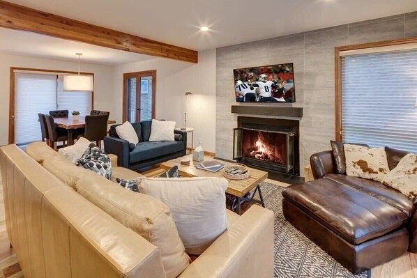 TV, fireplace, offices