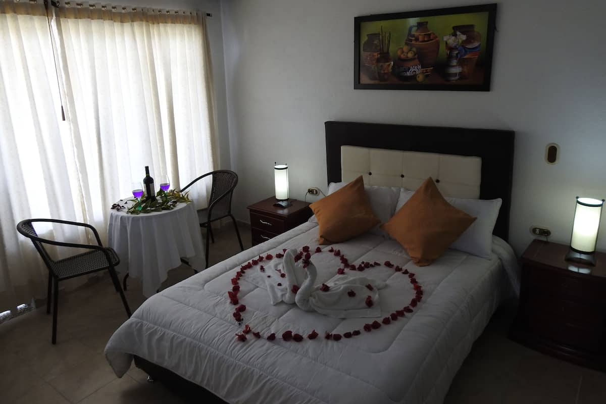 1 habitación, decoración personalizada y muebles diferentes