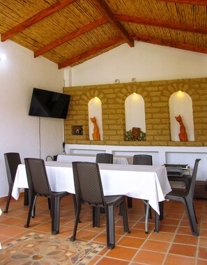 Free daily local cuisine breakfast - Posada Ecoturistica Villa Rouse (Gachantivá)