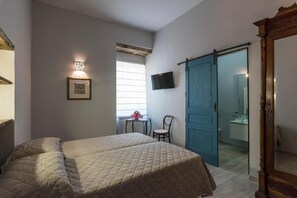 Desk, free WiFi, bed sheets - B&B Villa Alemi (Rivello)