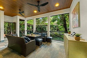 Family Villa, 2 Bedrooms, Hot Tub | Premium bedding, in-room safe, individually decorated, blackout drapes - Hotel Boutique Casa Del Rio (La Fortuna)