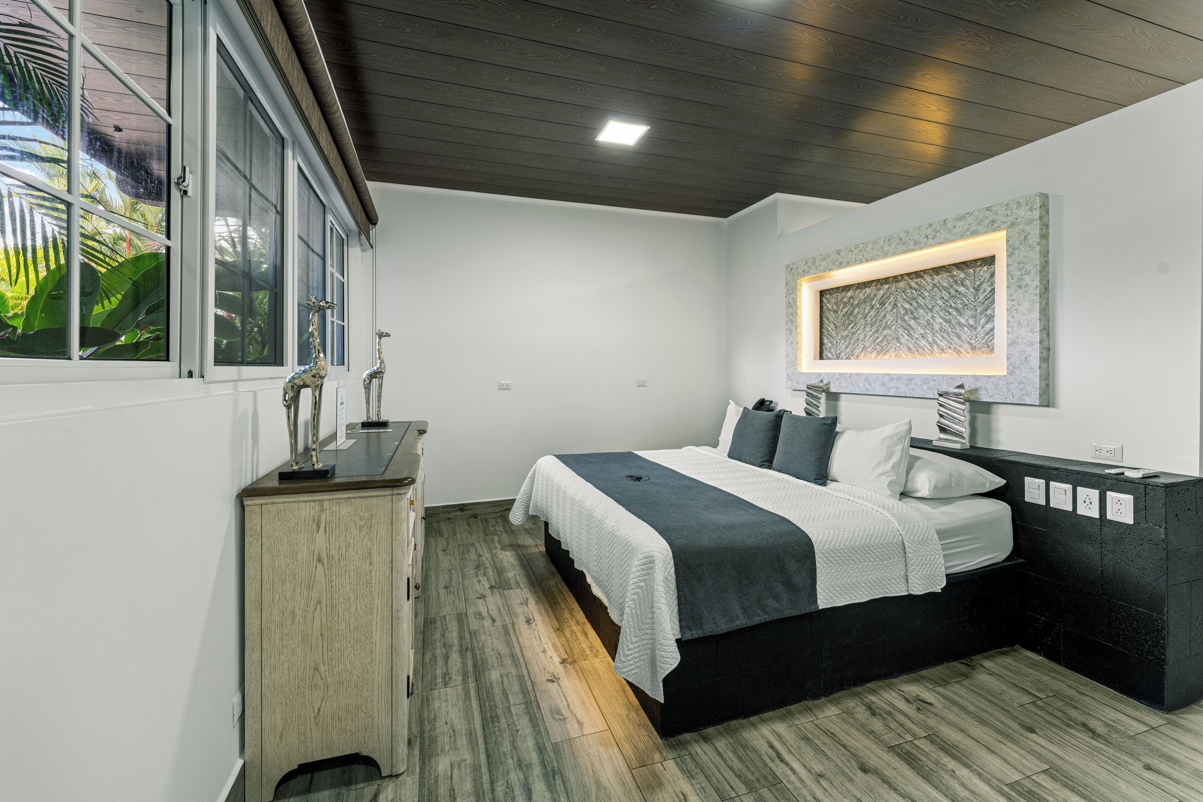 Premium bedding, in-room safe, individually decorated, blackout curtains