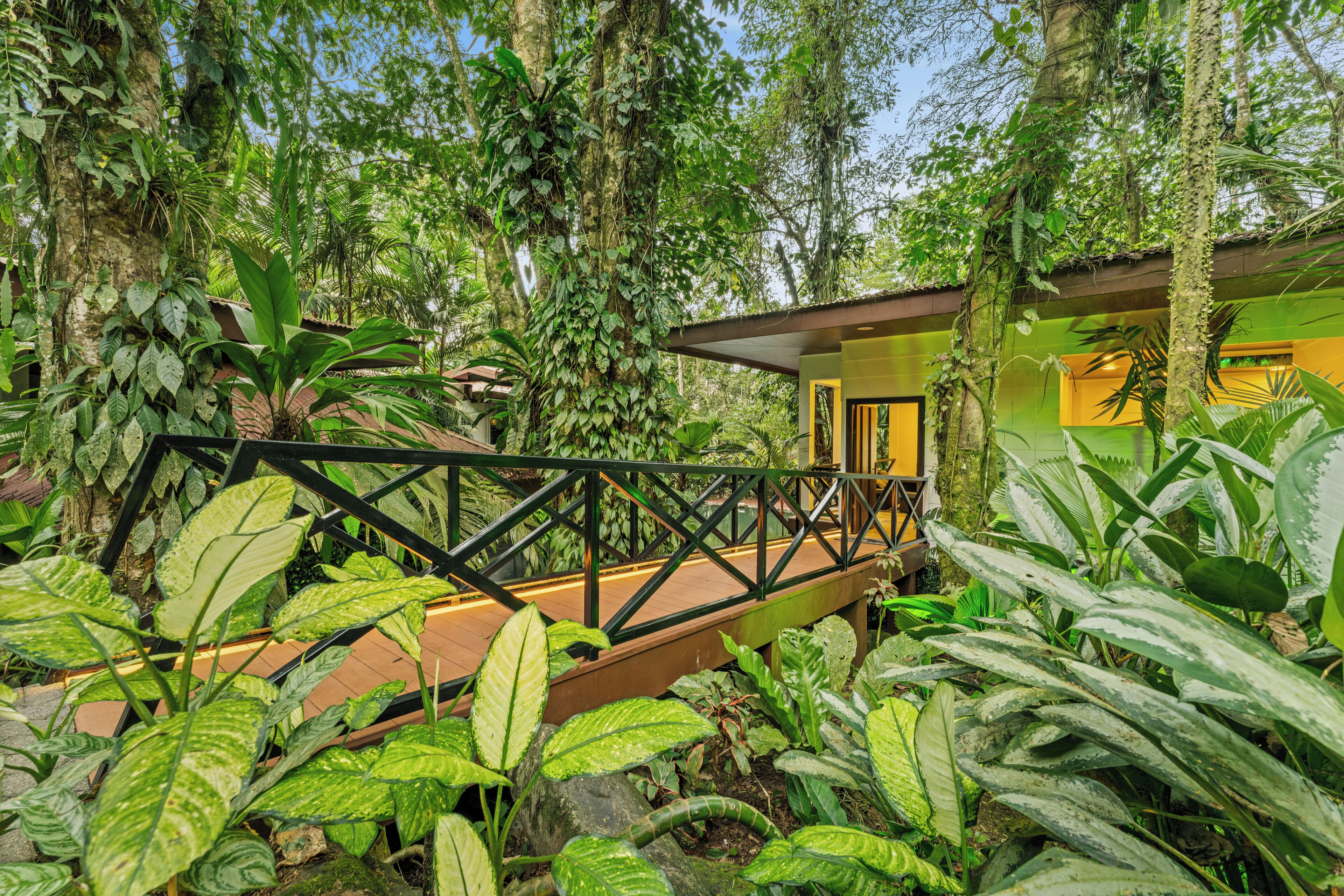 Family Villa, 2 Bedrooms, Hot Tub | Premium bedding, in-room safe, individually decorated, blackout drapes