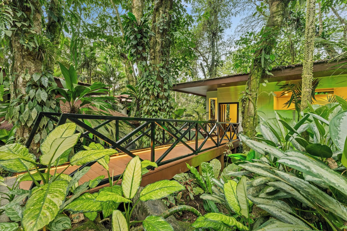 Family Villa, 2 Bedrooms, Hot Tub | Premium bedding, in-room safe, individually decorated, blackout drapes