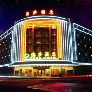 Fassade der Unterkunft – Abend/Nacht