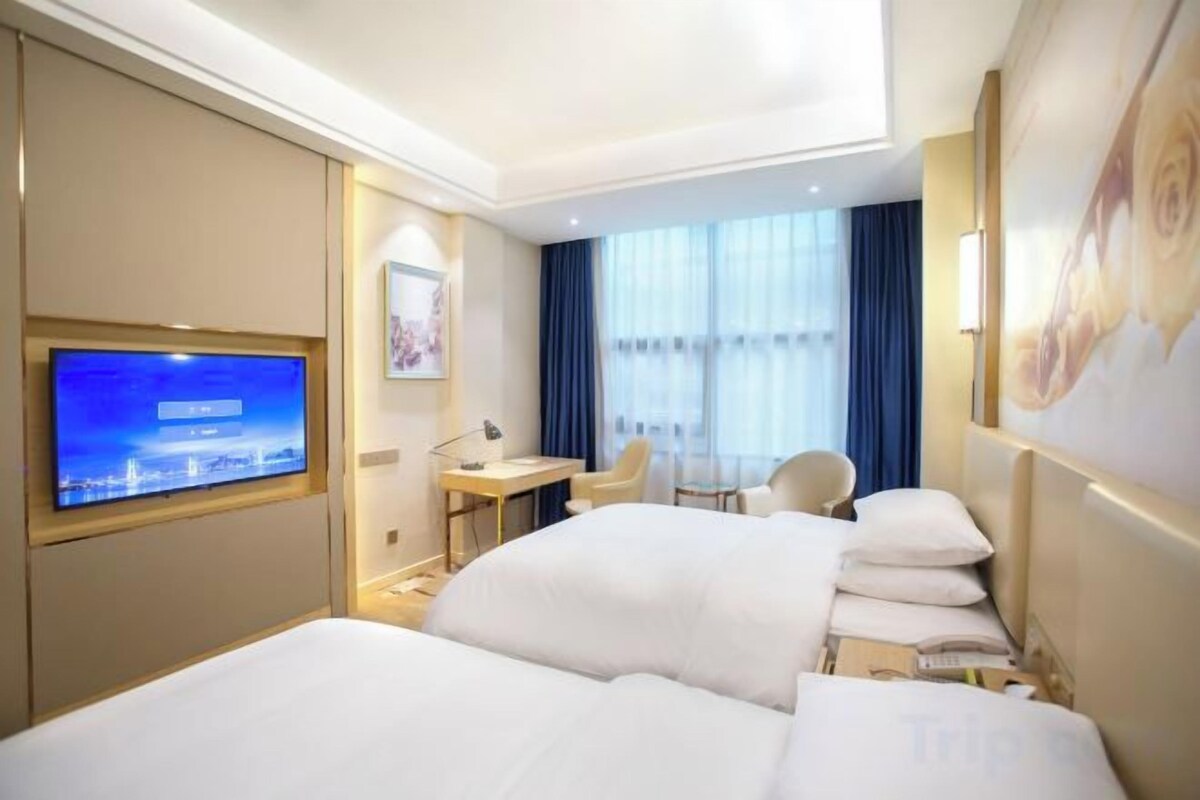 Superior 2-bed Room