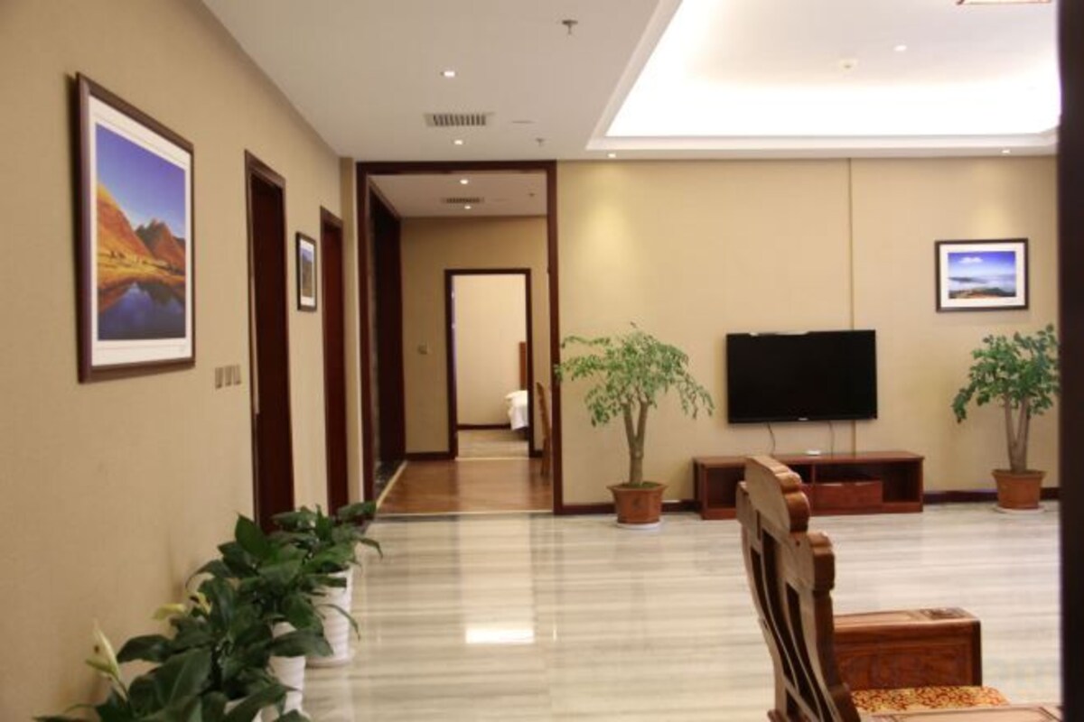 Presidential Suite
