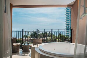 Luxury Apartment, 1 Queen Bed, Ocean View | Balcony - Grand Venetian Condominium (Puerto Vallarta)