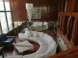 Maison, plusieurs lits, non-fumeurs | Coin séjour