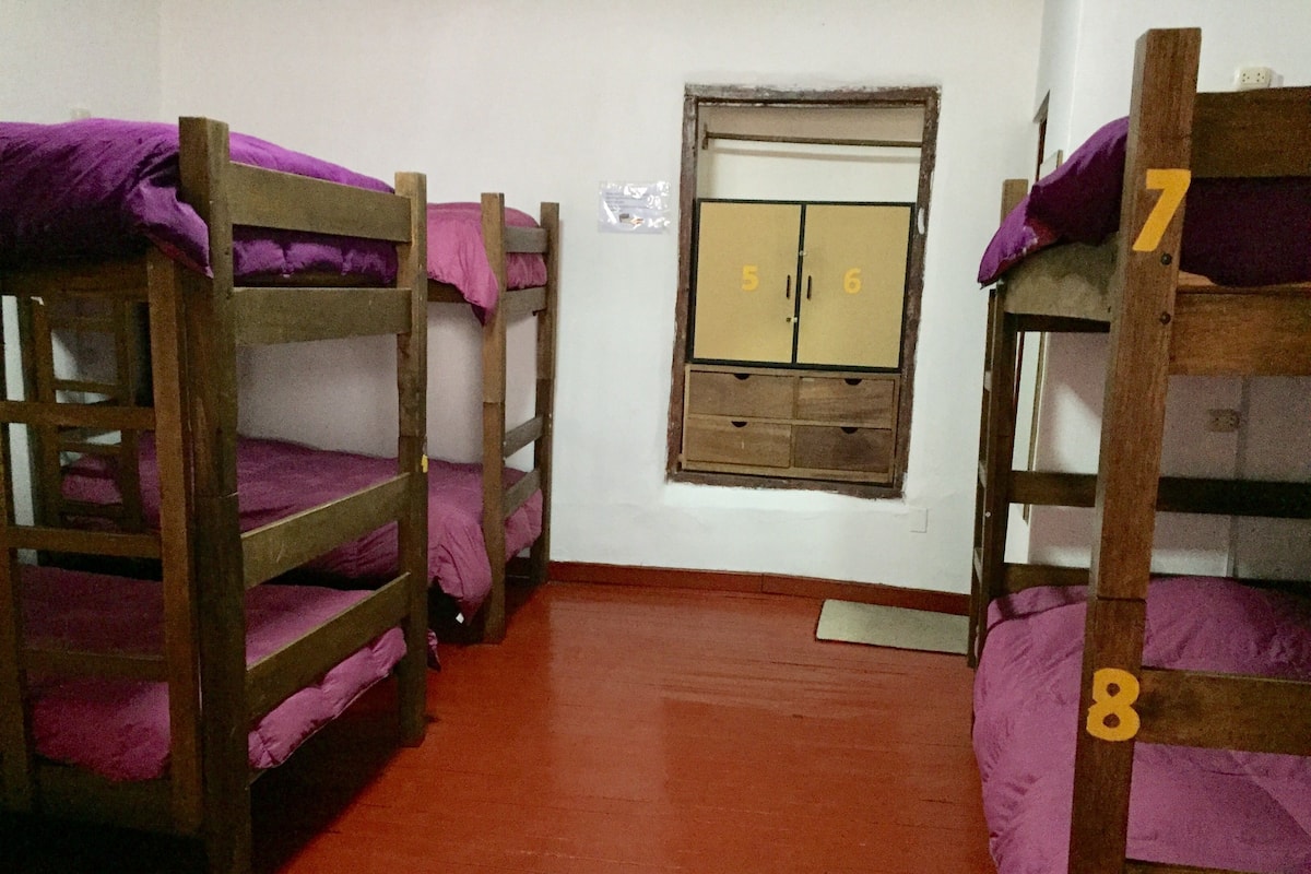 Free WiFi, bed sheets