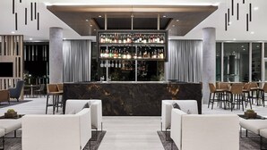 Tapas bar - AC Hotel by Marriott Phoenix Biltmore (Phoenix)