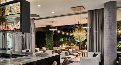 AC Hotel by Marriott Phoenix Biltmore