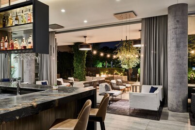 AC Hotel by Marriott Phoenix Biltmore