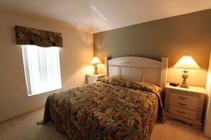 4 bedrooms, iron/ironing board, WiFi, bed sheets