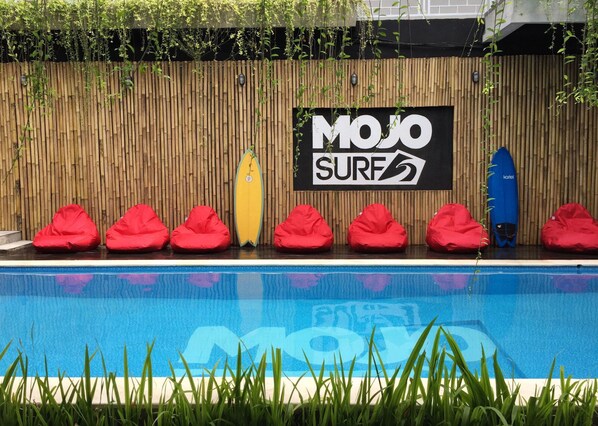 Utomhuspool