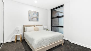 Premium Apartment, 1 Queen Bed, Accessible