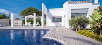 Modern Villa "Xipell 9" with Pool and Barbecue