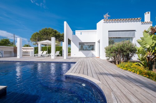 Modern villa "Xipell 9" with pool and barbecue