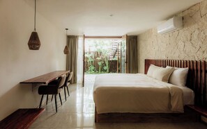 10 bedrooms, in-room safe, free WiFi, bed sheets