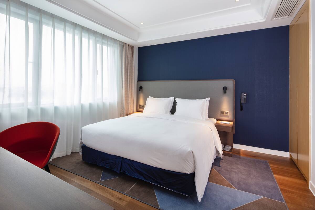 Standardzimmer, 1 Queen-Bett, Blick auf den Innenhof