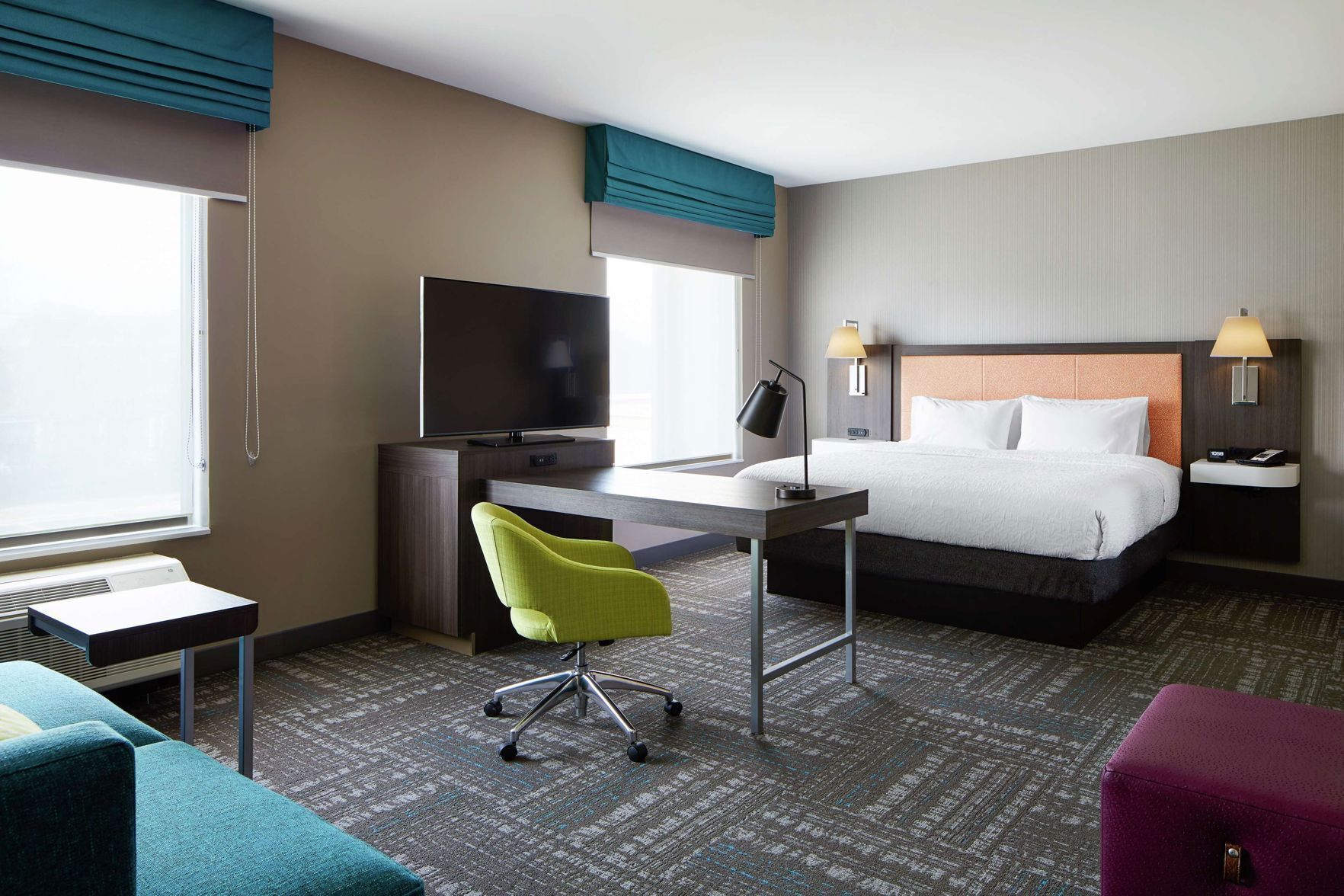 Hypo-allergenic bedding, in-room safe, desk, laptop workspace