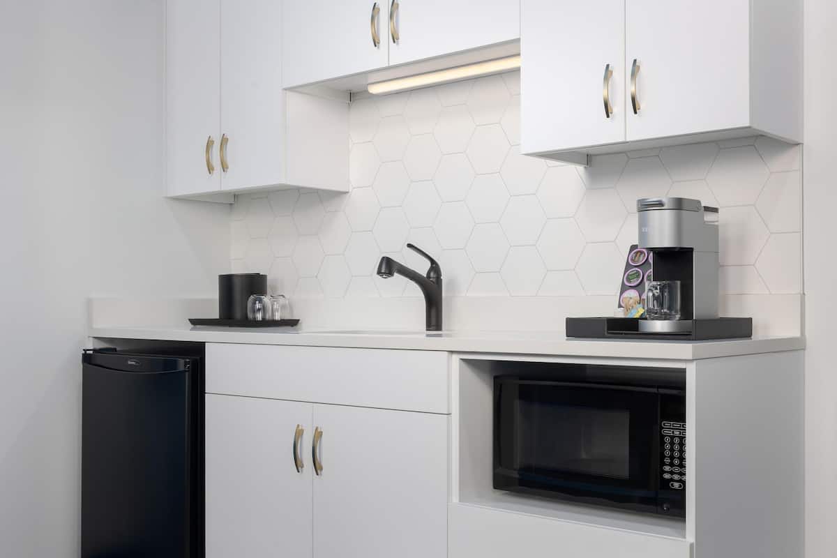Mini-fridge, espresso maker, coffee/tea maker