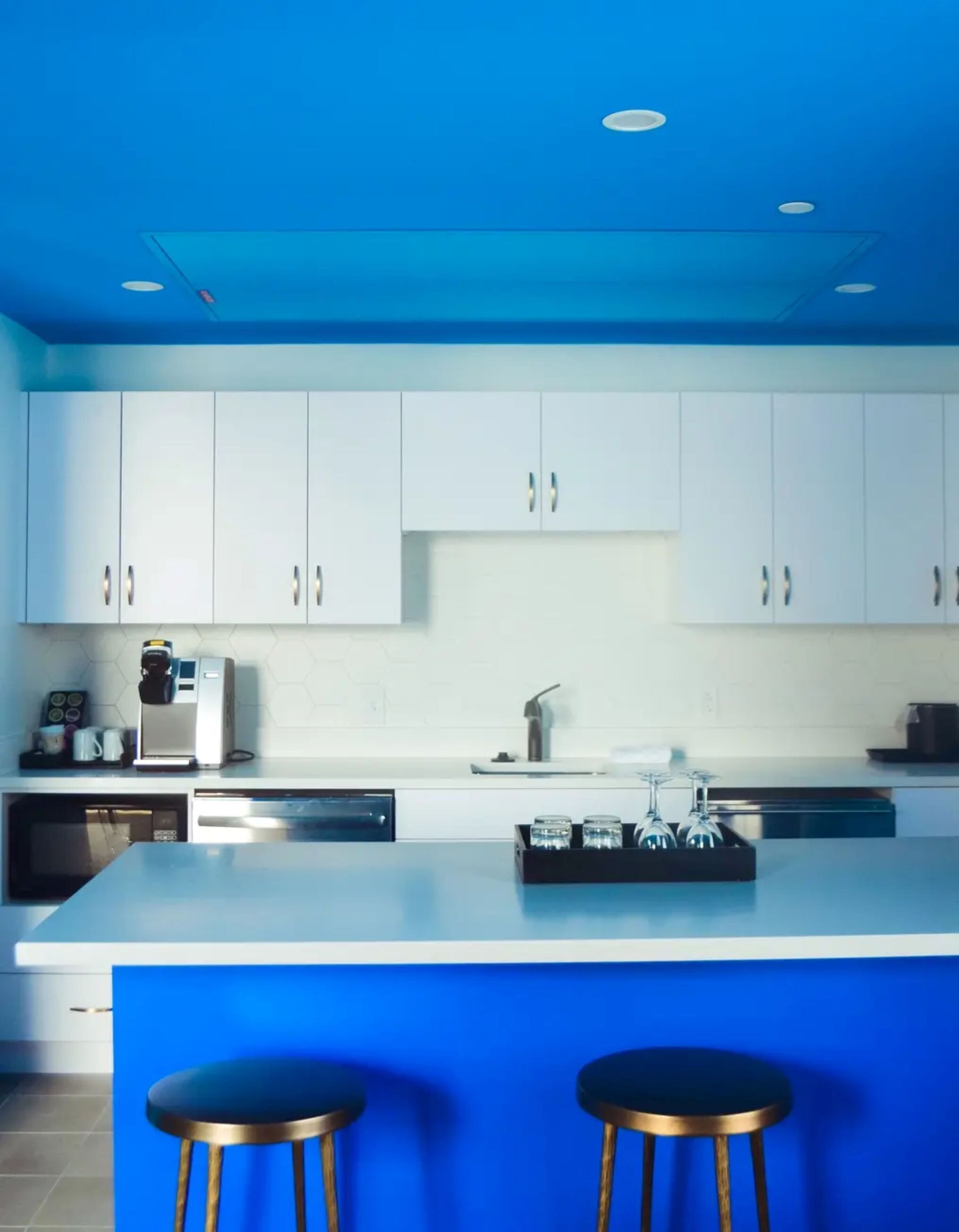 mini-fridge, espresso maker, coffee/tea maker