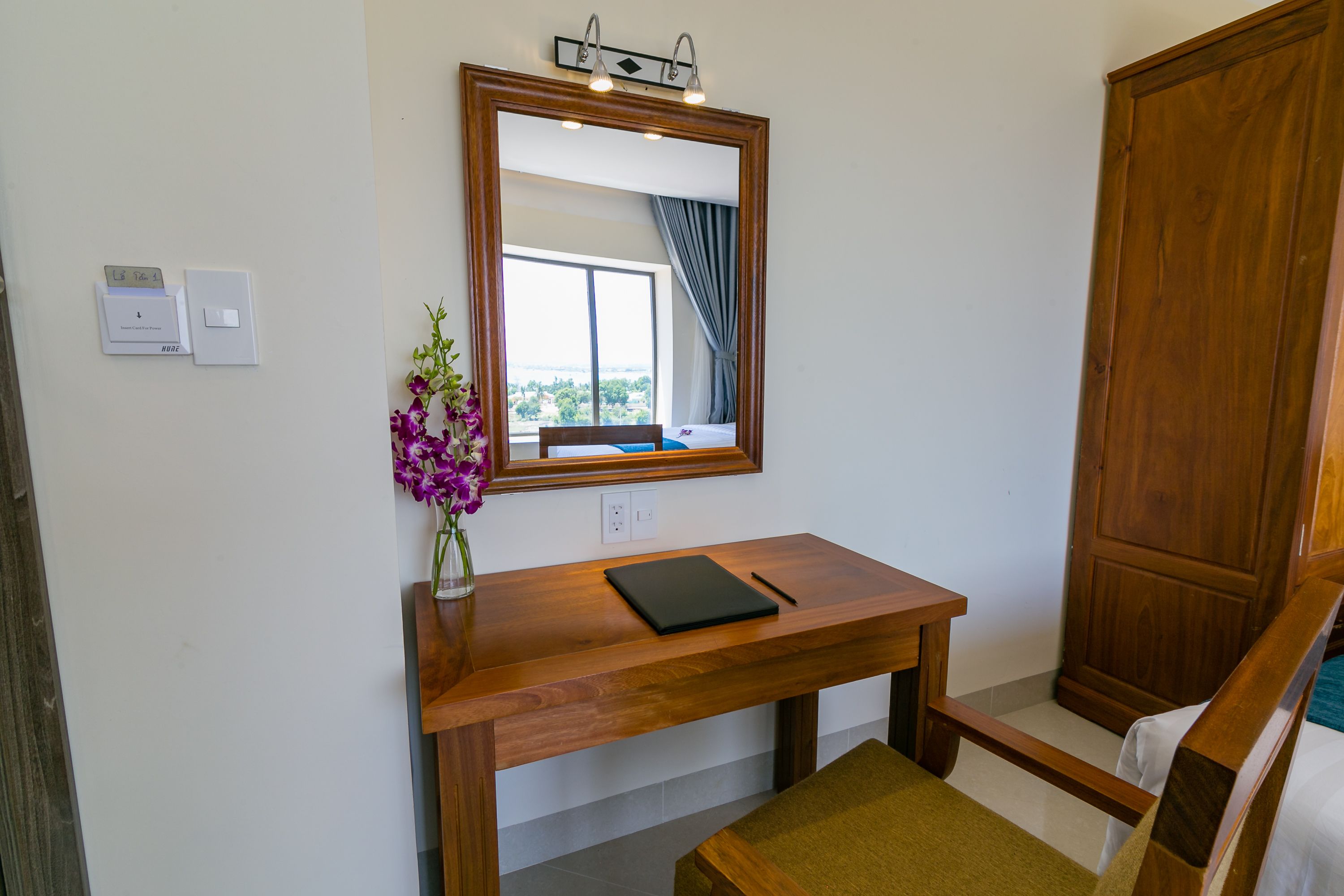 deluxe twin room | 2 bedrooms, minibar, in-room safe, desk