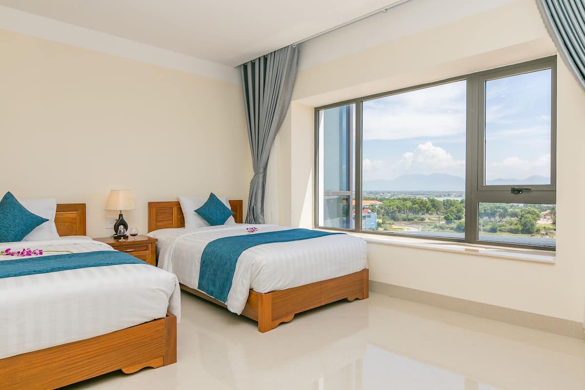 deluxe twin room | beach/ocean view