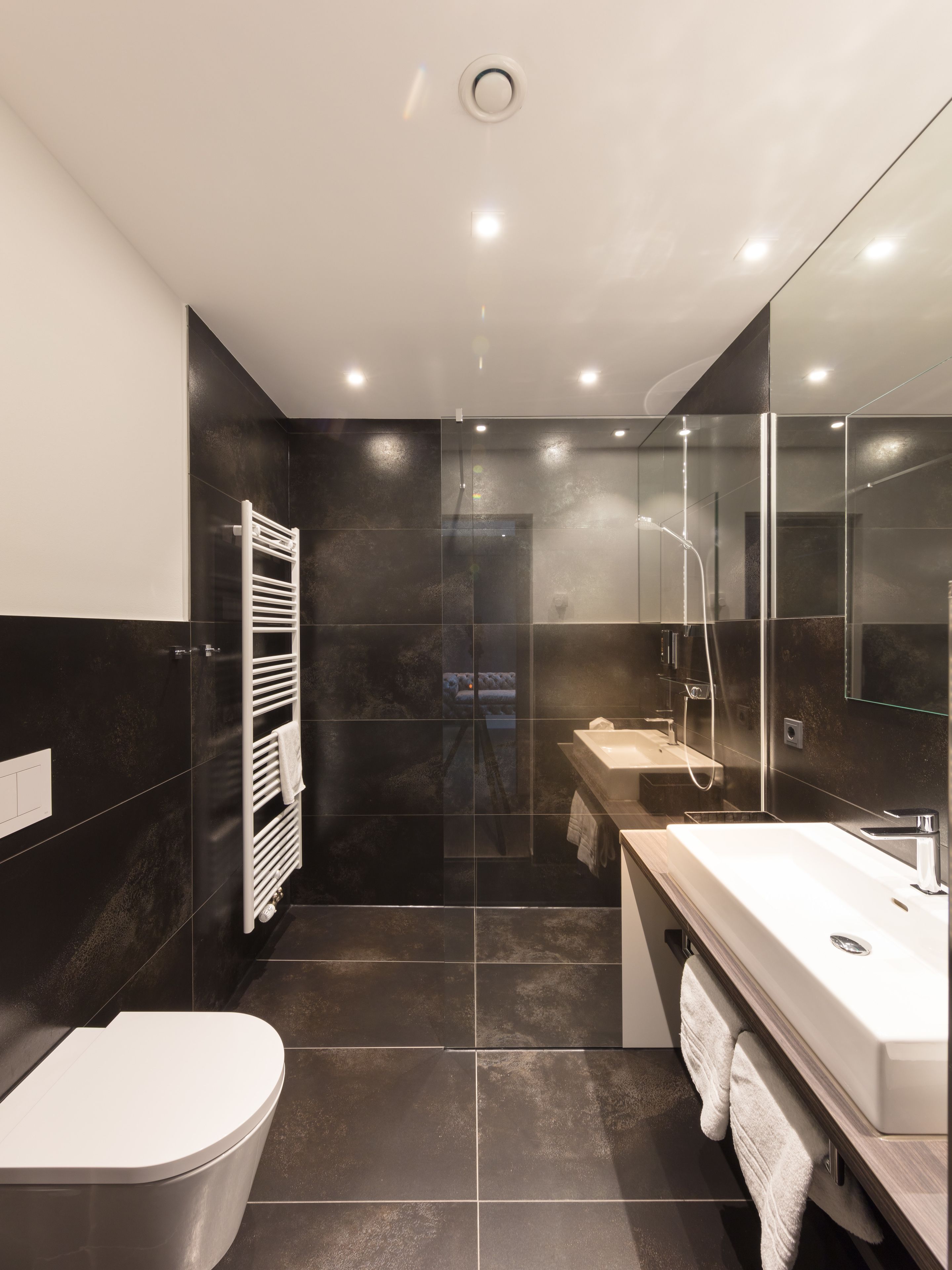 superior suite, 1 queen bed, non smoking, city view | bathroom | shower, hair dryer, towels, soap