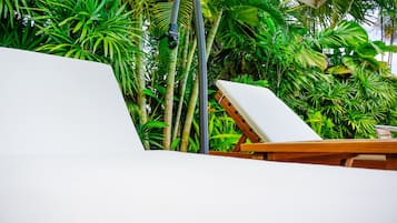 Outdoor pool, pool loungers