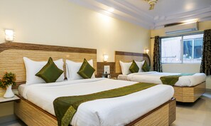 Premium Room | Iron/ironing board, rollaway beds, free WiFi, bed sheets - Treebo Hillway Inn Main Market (Mahabaleshwar)