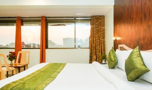 Deluxe Room | Iron/ironing board, rollaway beds, free WiFi, bed sheets - Treebo Hillway Inn Main Market (Mahabaleshwar)