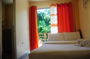 Bed sheets - Jim's Castle Inn (Coron)