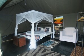 1 bedroom, desk, blackout curtains, rollaway beds - Serengeti Heritage Luxury Tented camp (Serengeti)