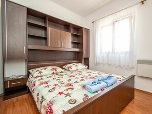 2 bedrooms, free WiFi