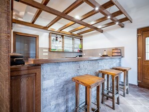 Bar (in der Unterkunft)