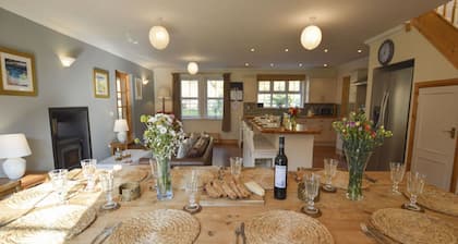 Merveilleuse maison de vacances privée avec TV, patio, animaux admis, vue panoramique et parking