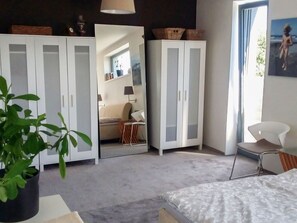 4 bedrooms, free WiFi - Beautiful private villa for 8 guests with private pool, WIFI, TV and patio (Reporyje)