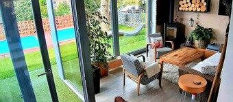 Beautiful private villa for 8 people with WIFI, private pool, TV and patio